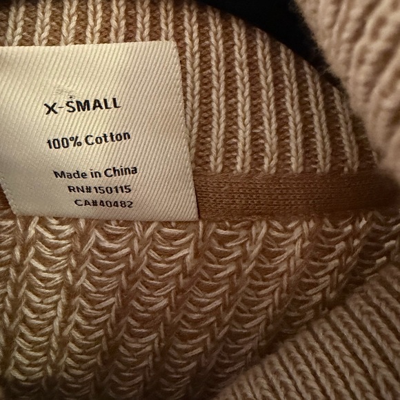Varley Beige Knit Sweater with Gold Zipper - Picture 5 of 6